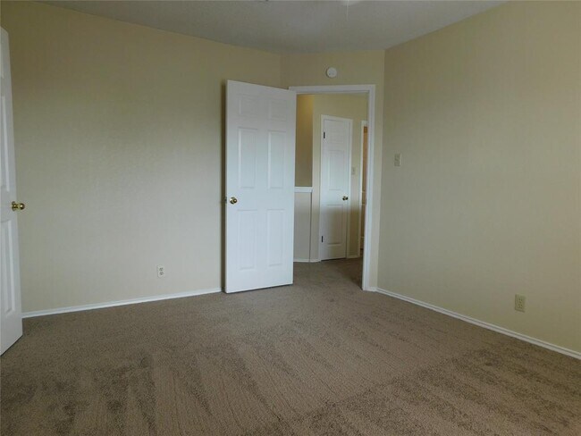 Building Photo - 716 Camp Fire Trail