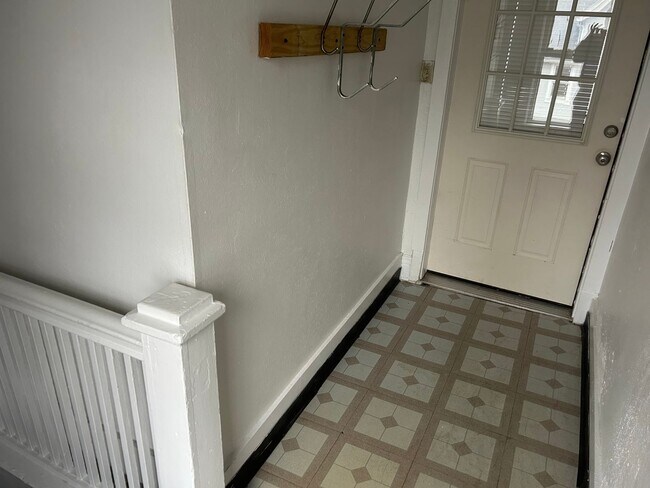 Building Photo - 409 Eastern Ave