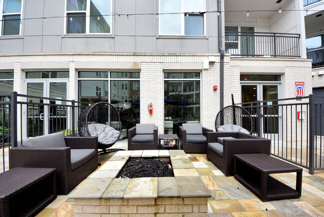 Building Photo - 8877 Frankway Dr