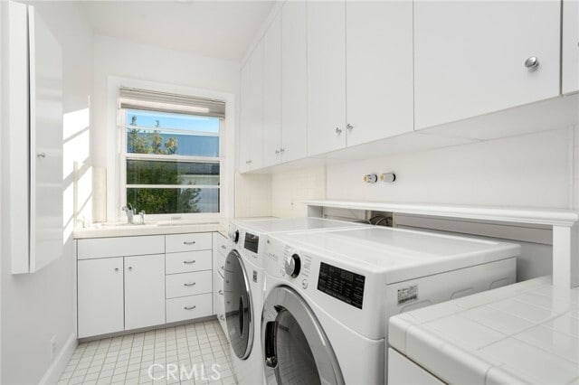 Building Photo - 738 N Almar Ave