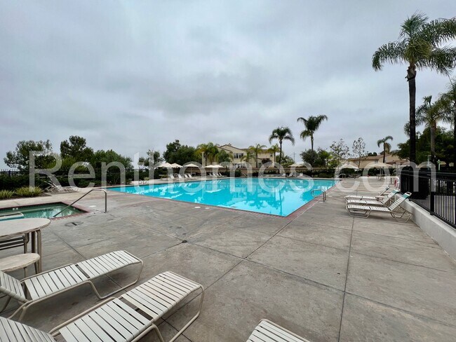 Building Photo - 2119 Palo Alto Dr