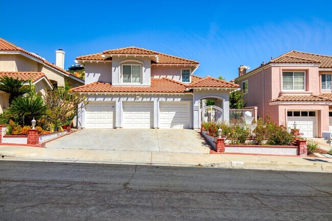 Building Photo - 6807 E Pinnacle Pointe