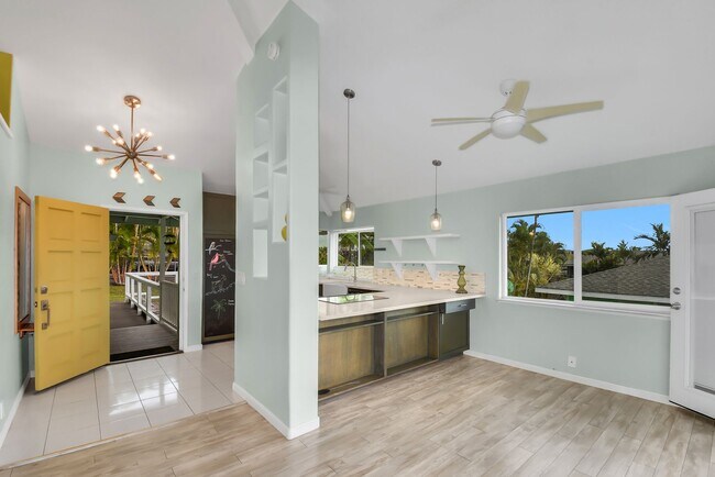 Building Photo - 73-4338-4338 Koi Koi St