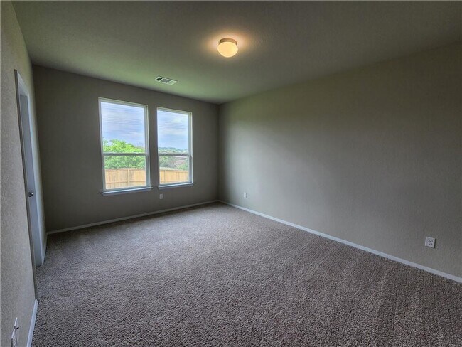 Building Photo - 11400 Milano Dr