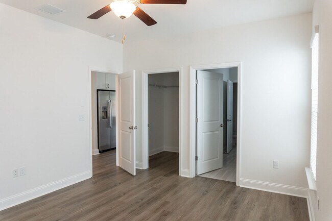 Building Photo - 1414 Landon Hills Dr