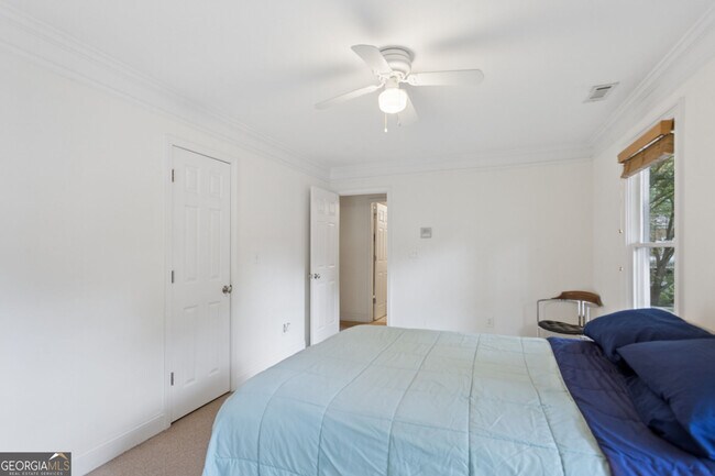 Building Photo - 649 Peeples St SW