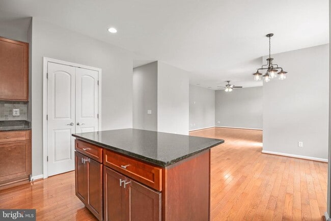 Building Photo - 1 Doria Hill Dr