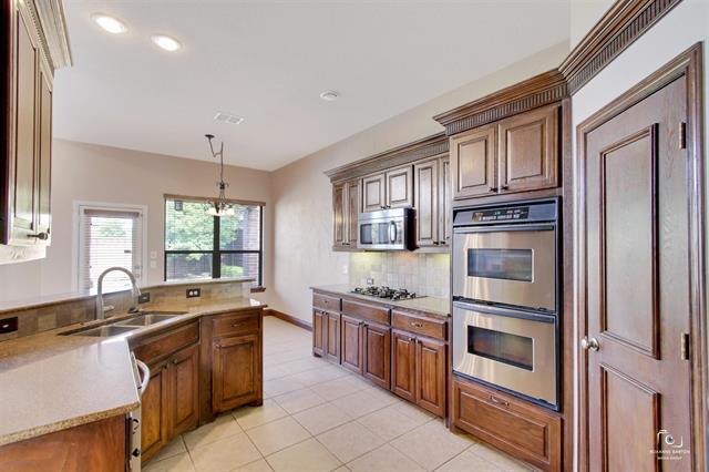 Building Photo - 11534 Castlebrook Ln