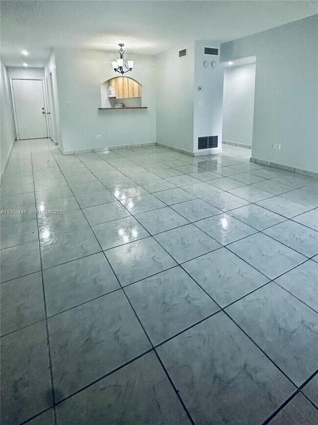 Building Photo - 8101 SW 73rd Ave