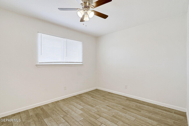 Building Photo - 10401 Centaur Dr