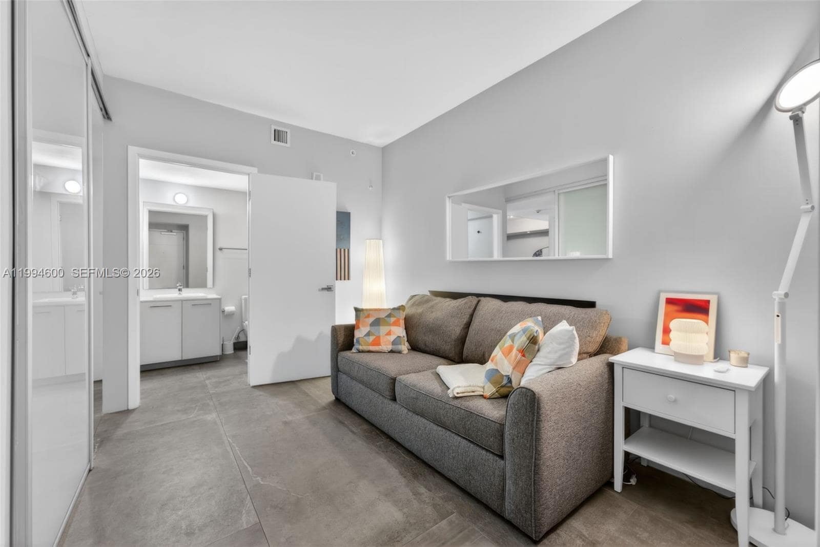 Building Photo - 1010 Brickell Ave