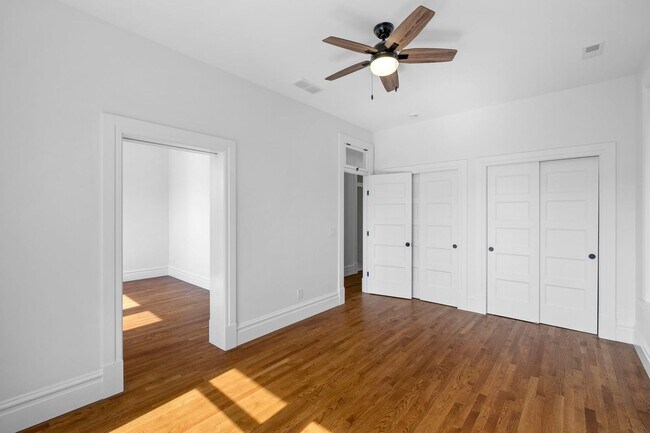 Building Photo - HISTORIC THREE LEVEL 19TH CENTURY THREE LEVEL 4 BED, 3.5 BATH HOME