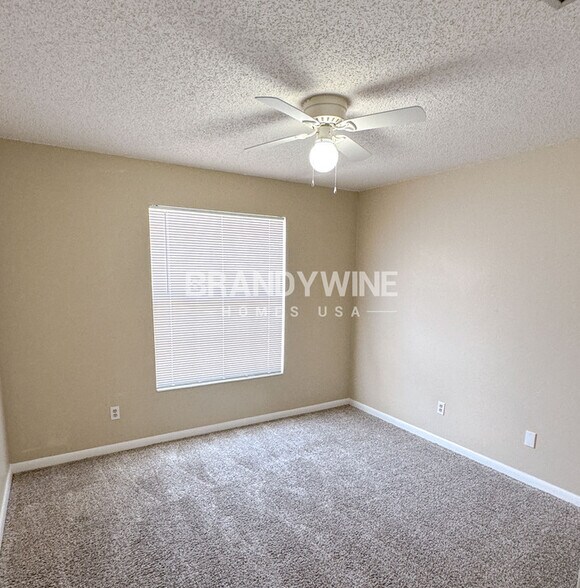 Building Photo - 10498 Arrowhead Dr