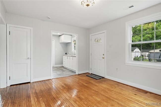 Building Photo - 862 Apperson St
