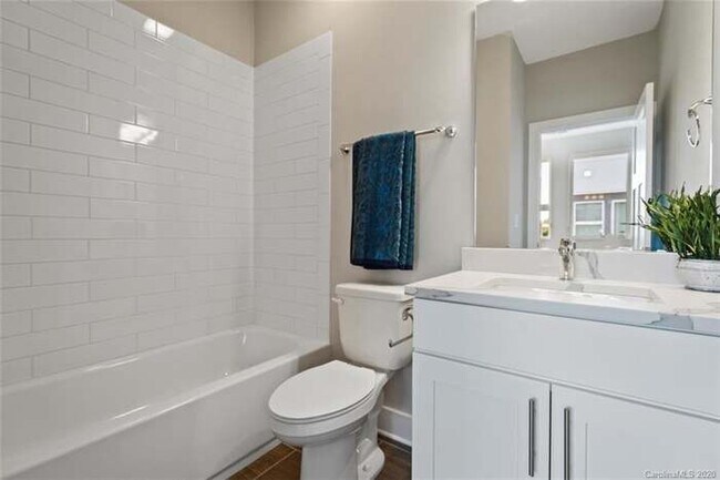 Bathroom - 418 Southend Crossing Ln