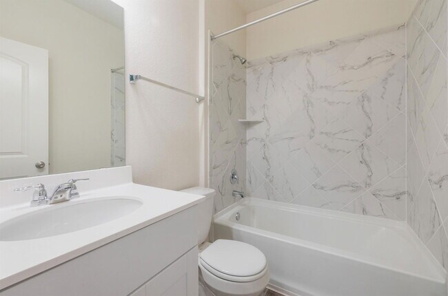 Building Photo - 181 Sugarberry Dr