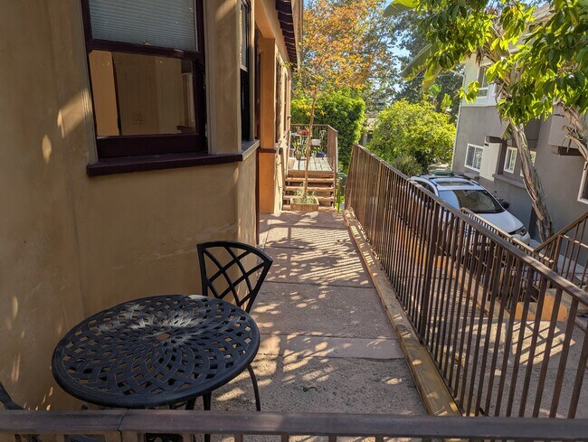 Building Photo - 1549 Baxter St