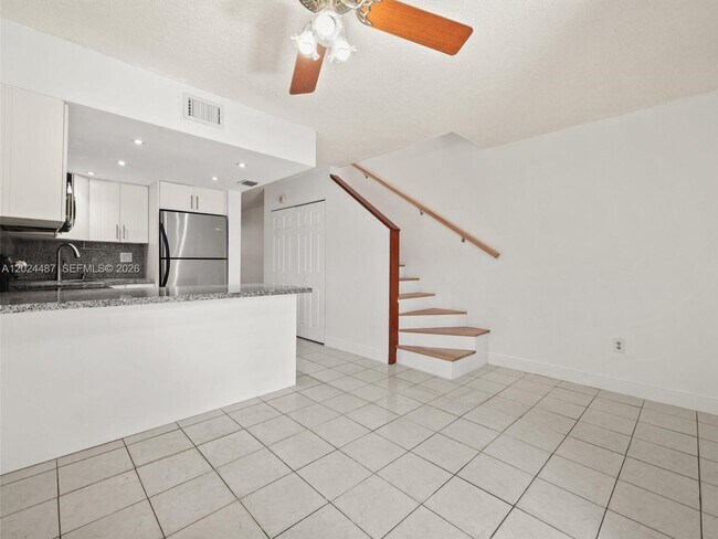 Building Photo - 5437 W 21st Ave