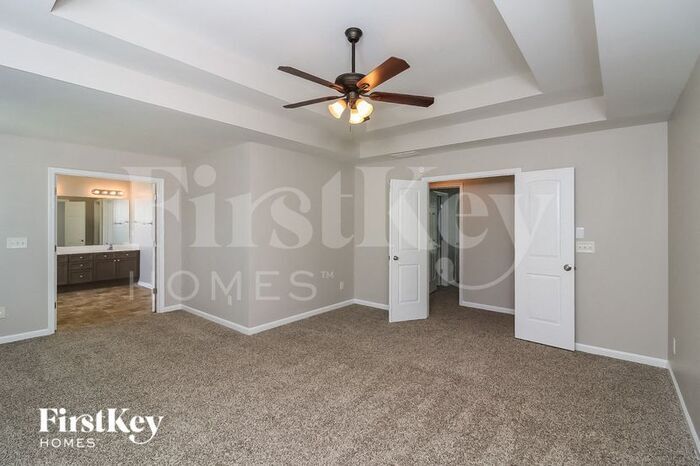 Building Photo - 166 Crestview Dr