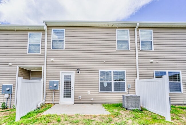 Building Photo - 438 Sea Grit Ct