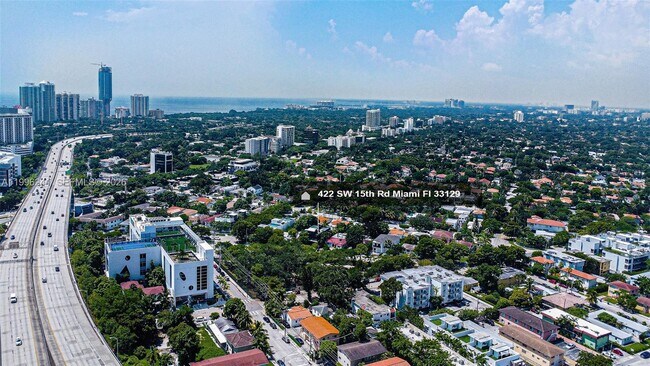 Building Photo - 420 SW 15th Rd