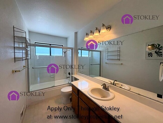 Building Photo - 1105 Rock Creek Way