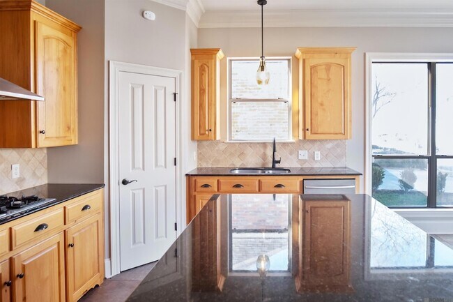 Building Photo - 1642 Ruelle De Grace Dr