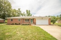 Building Photo - Cute 3 BR Ranch in Romney - 10 Minute Drive to Lafayette!