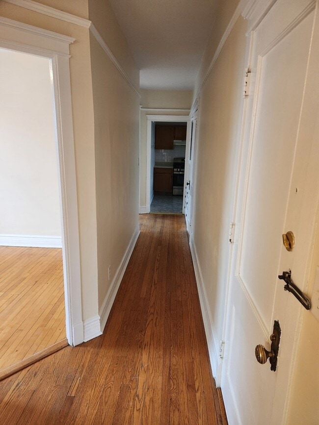 Building Photo - 5959 N Magnolia Ave