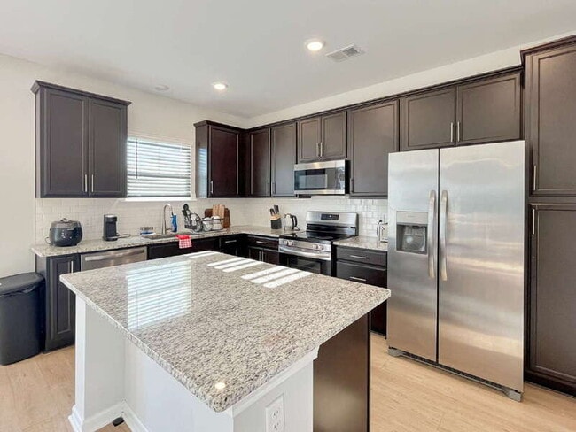 Building Photo - 44 Jazz Dr