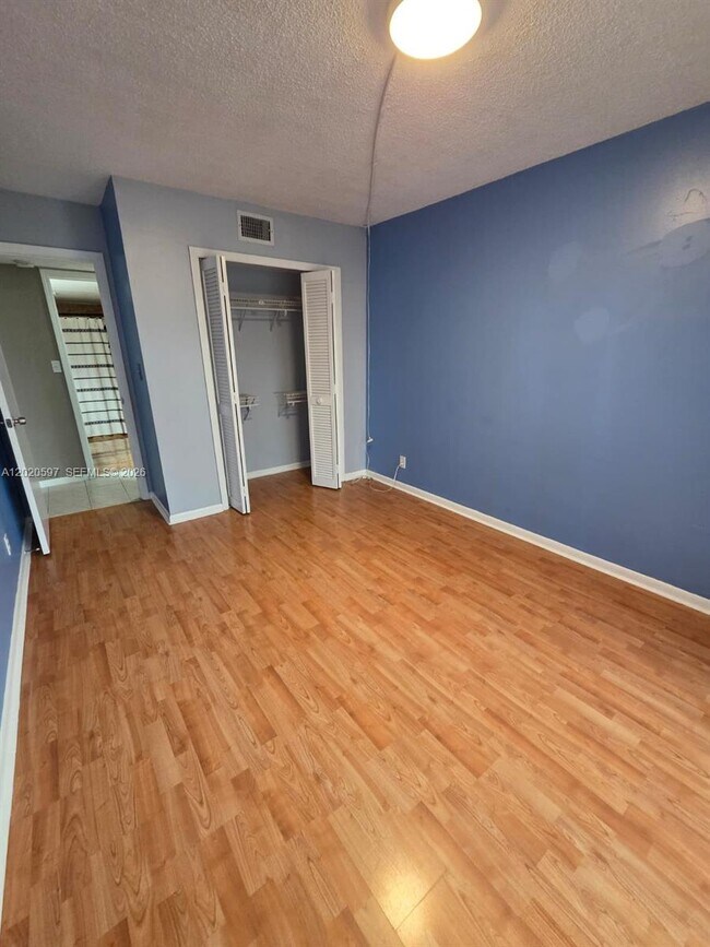 Building Photo - 4133 NW 88th Ave