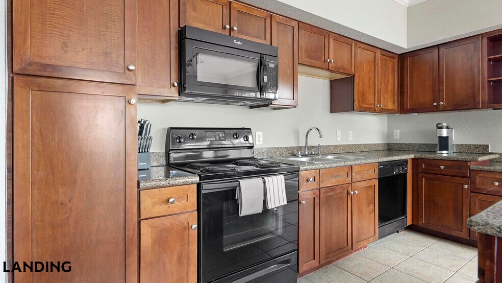 Building Photo - 6500 Champion Grandview Way