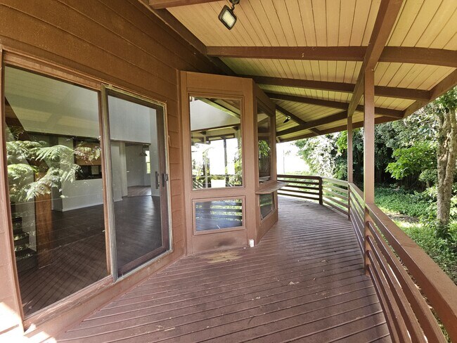 Building Photo - 1100 Ainalako Rd