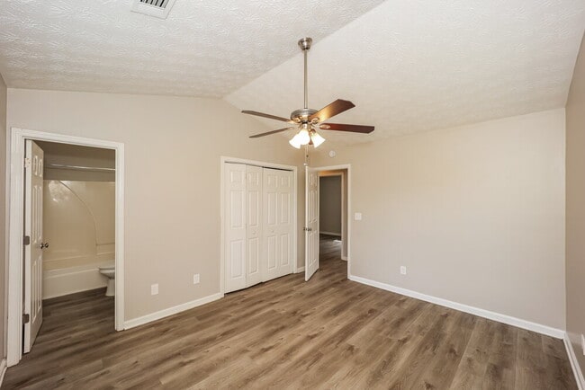 Building Photo - 45 Weldon Pl