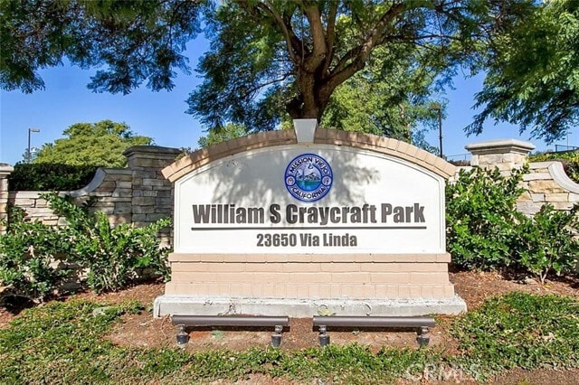 Building Photo - 23401 La Crescenta