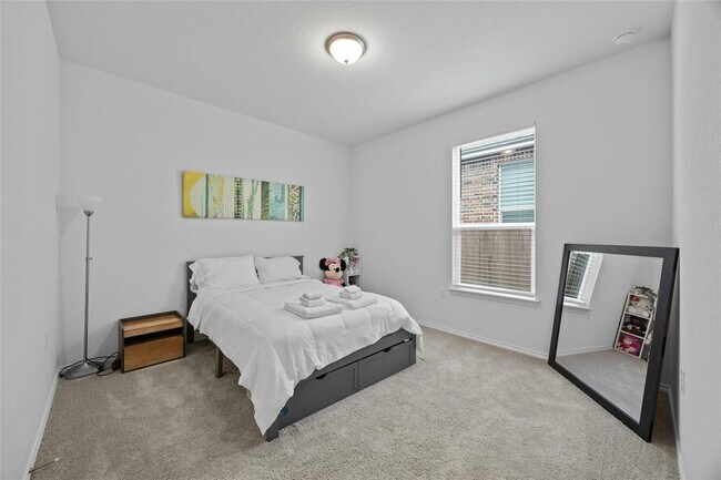 Building Photo - 12529 Hallstatt Dr