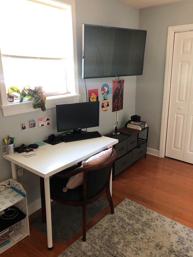 Building Photo - 2425 N Capitol St NE