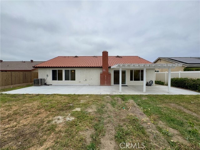 Building Photo - 12607 Sholander Ave