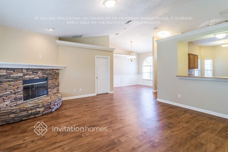 Building Photo - 2915 Majestic Oaks Ln