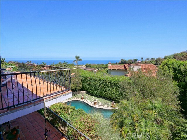 Building Photo - 345 Palos Verdes Dr W
