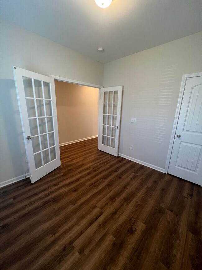Building Photo - BRAND NEW AND JUST FOR YOU!!