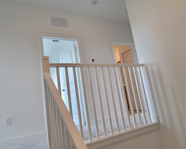 Building Photo - 4946 Navali Dr