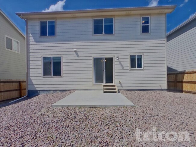 Building Photo - 10865 Aliso Dr