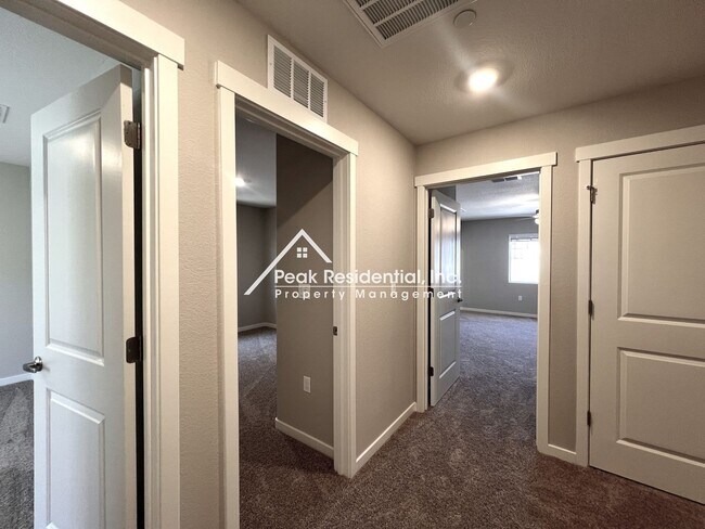 Building Photo - 2973 Bowery Ln