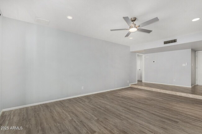 Building Photo - 1845 S Beverly