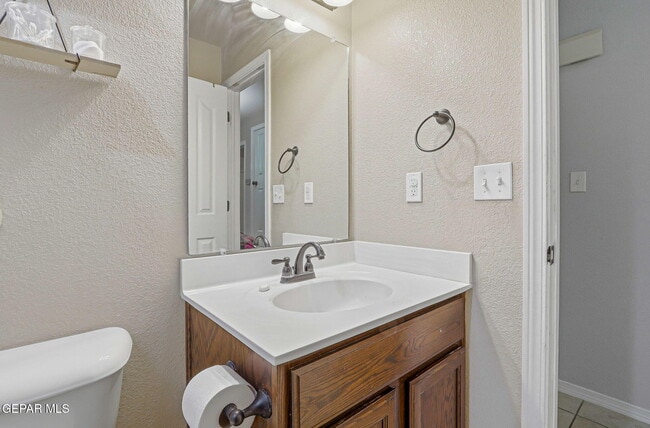 Building Photo - 14383 High Rock Dr