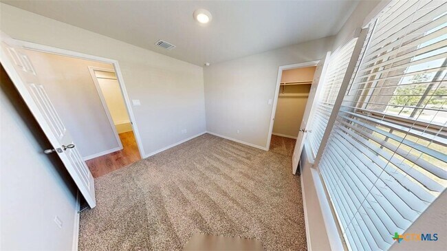 Building Photo - 1928 Rosson St