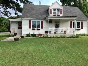 Building Photo - 59 Oechsle Rd