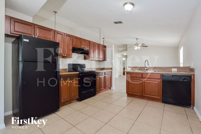 Building Photo - 7452 Little Pond Ct