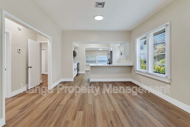 Building Photo - 3714 Morton Ave